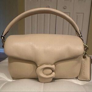 COPY - Authentic Coach Pillow Tabby 20 (IVORY)